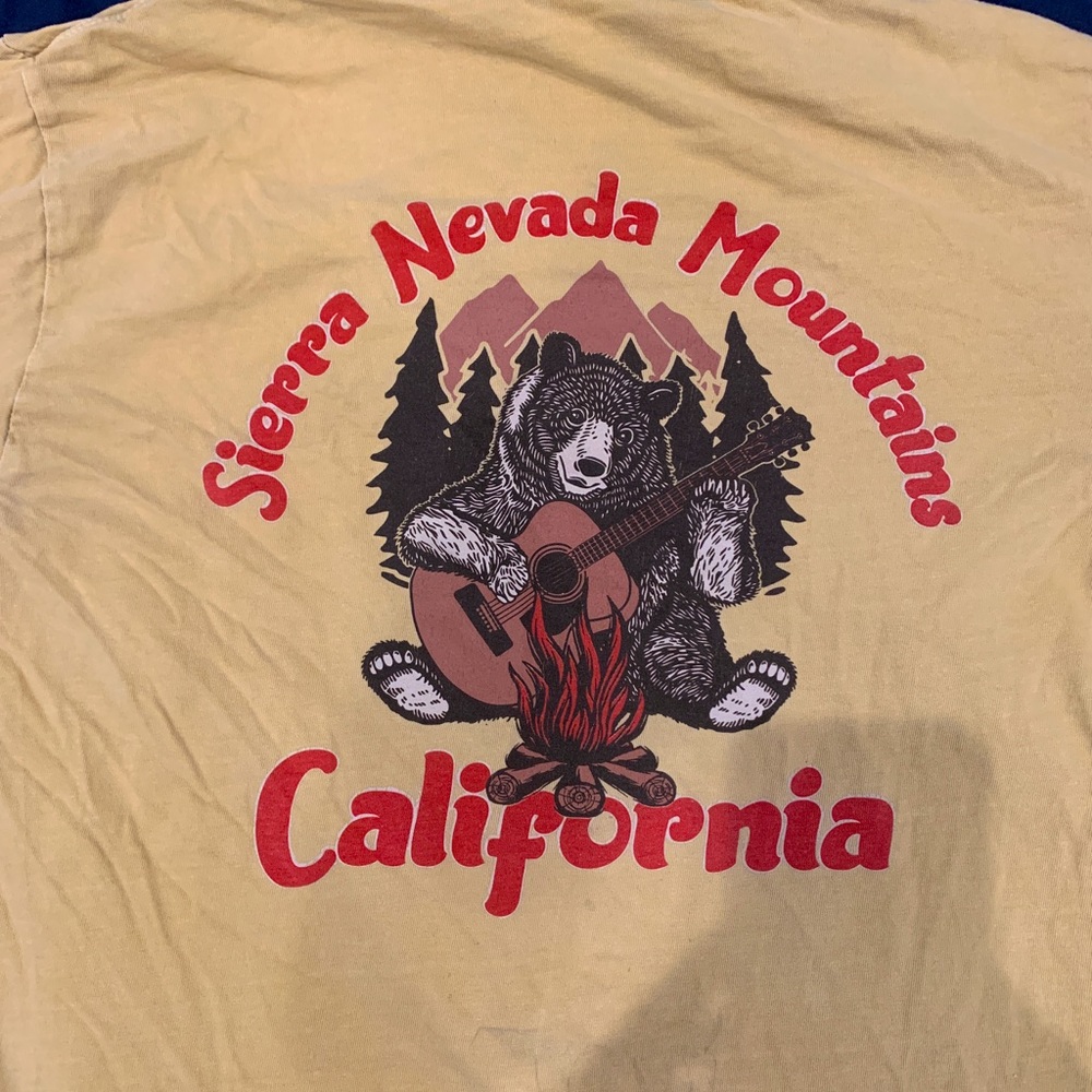 COMFORT COLORS Sierra Nevada Mountains California Long-Sleeve Outdoor wear